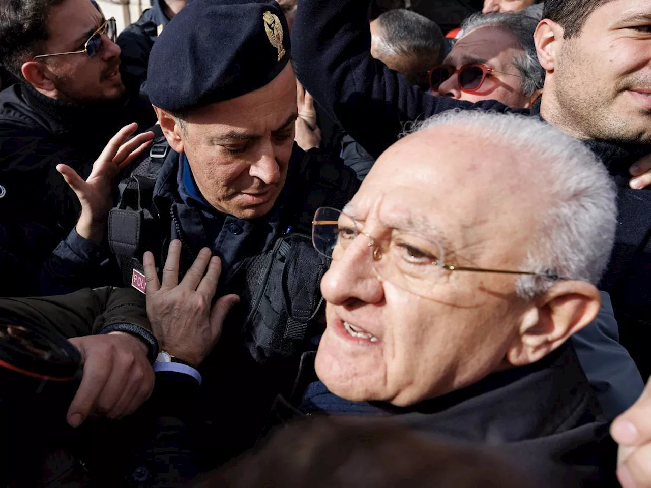 Ricorso alla Corte Costituzionale, De Luca prepara le barricate contro l'Autonomia