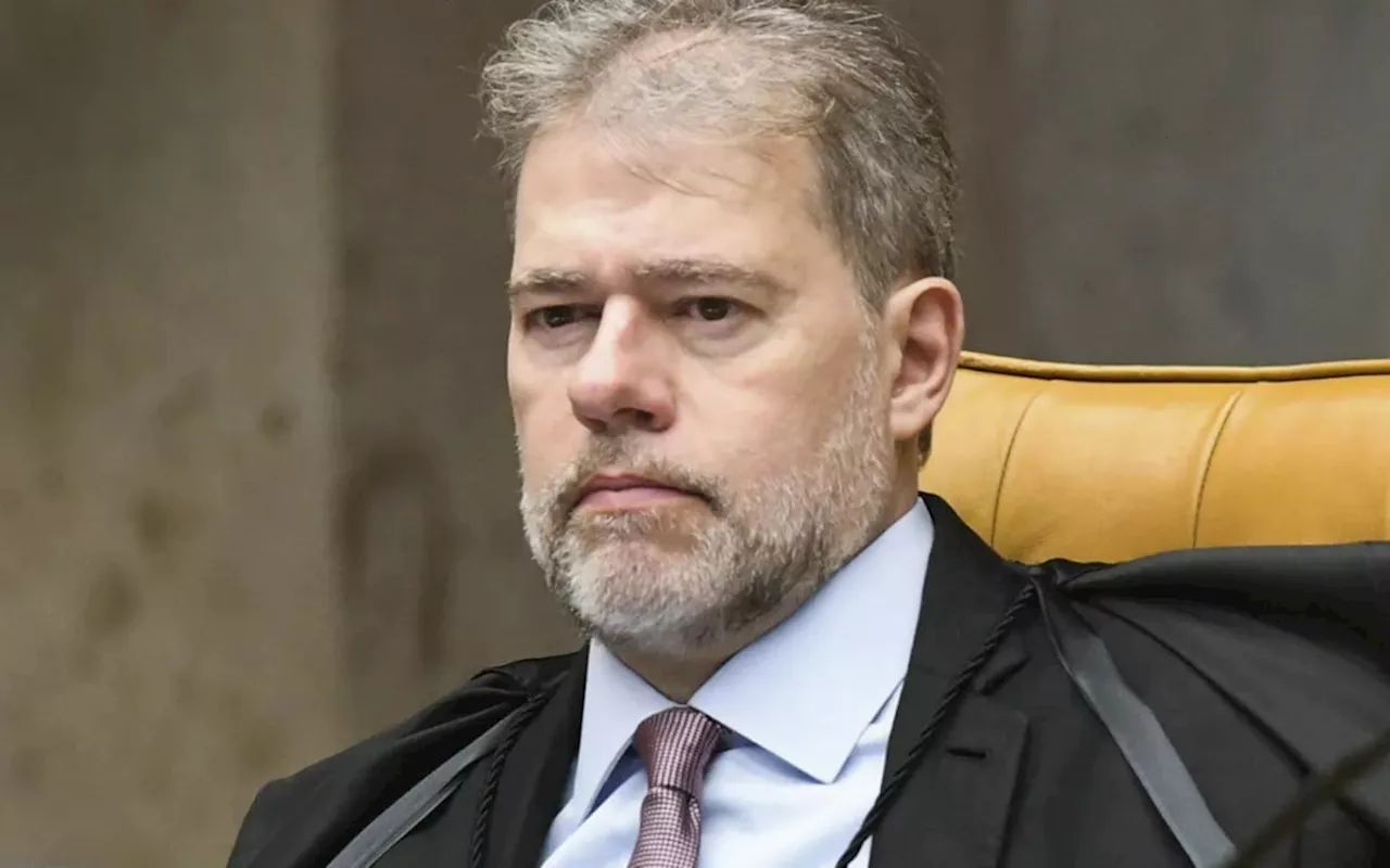Desfecho de julgamento sobre porte de maconha é adiado após Toffoli abrir divergência