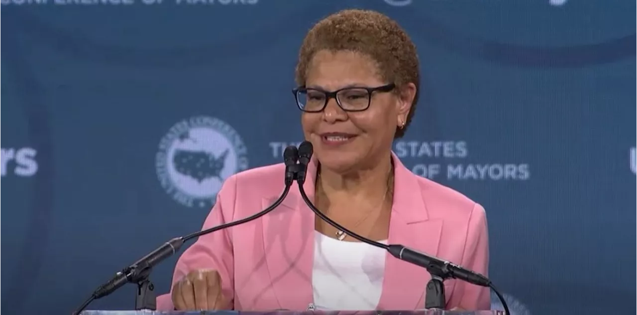 Karen Bass speaks at opening, will moderate homelessness discussion at Conference of Mayors