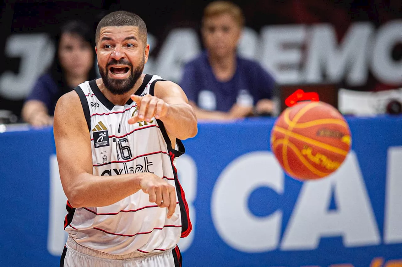 Lenda do basquete brasileiro recebe justa homenagem após término do NBB