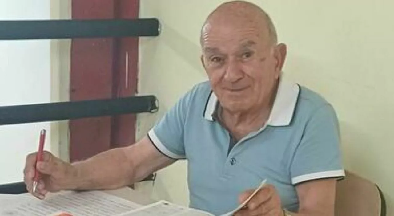 Maturità, Fulvio Velotti fa l'esame a 86 anni: «Giovani studiate, la cultura è importante. Solo così vi costru