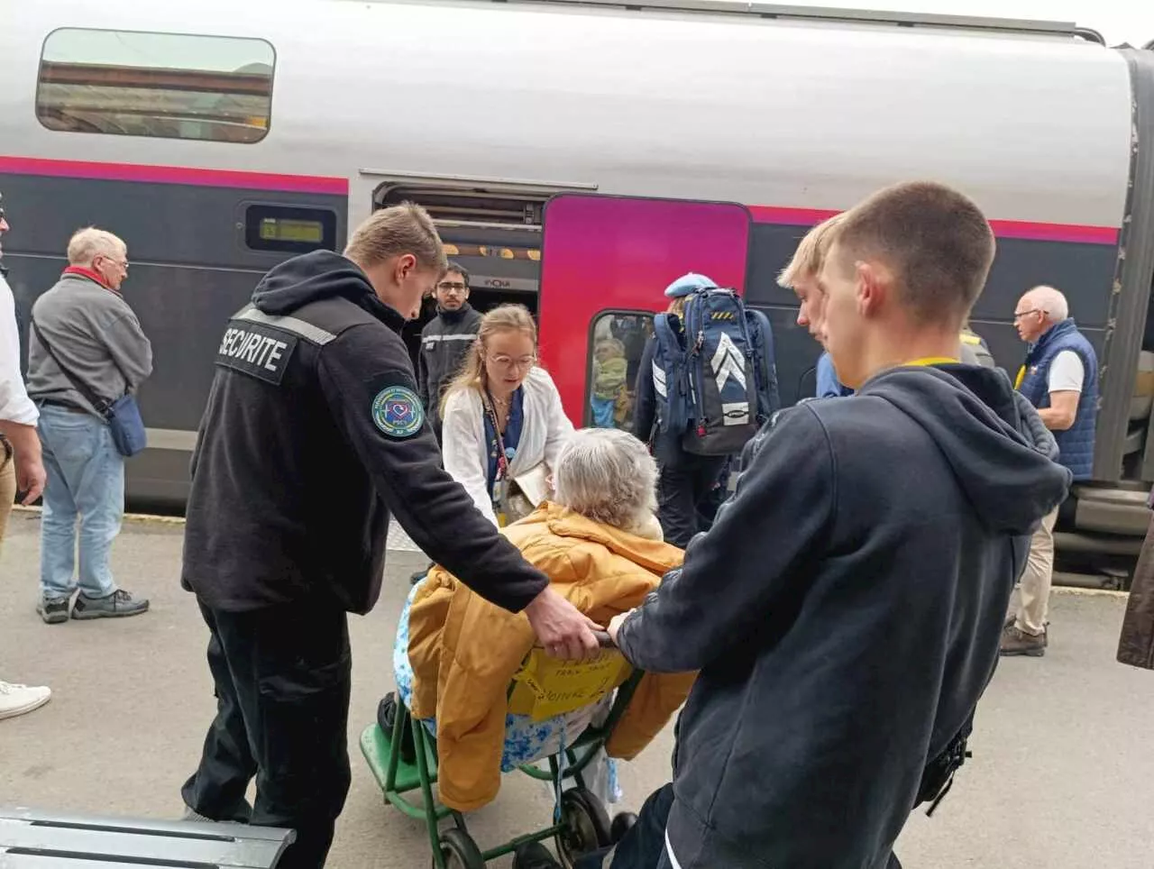 1 500 personnes parties de Tourcoing pour Lourdes dans deux trains spéciaux