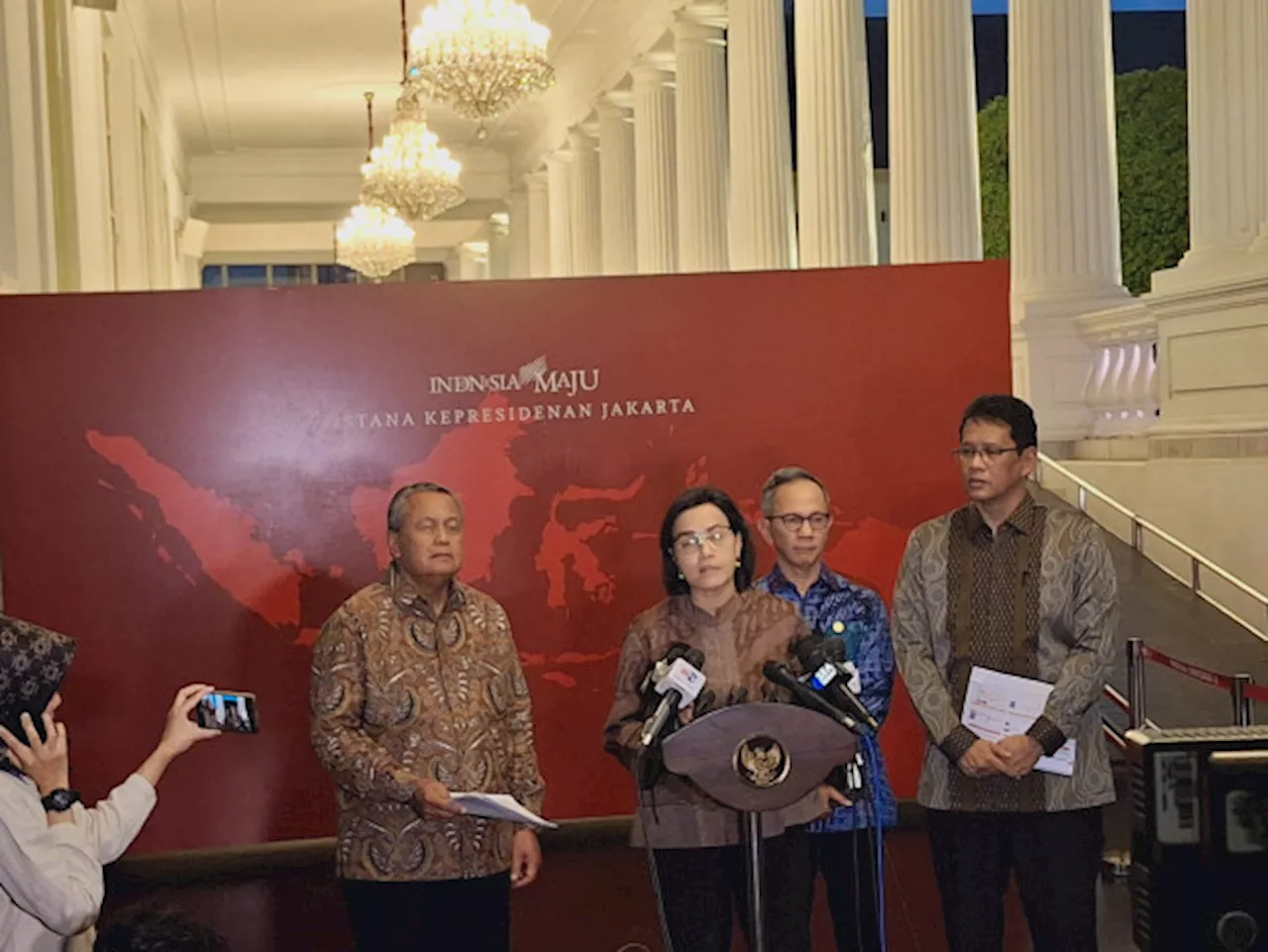 Sri Mulyani Koordinasikan Susunan APBN 2025 ke Prabowo