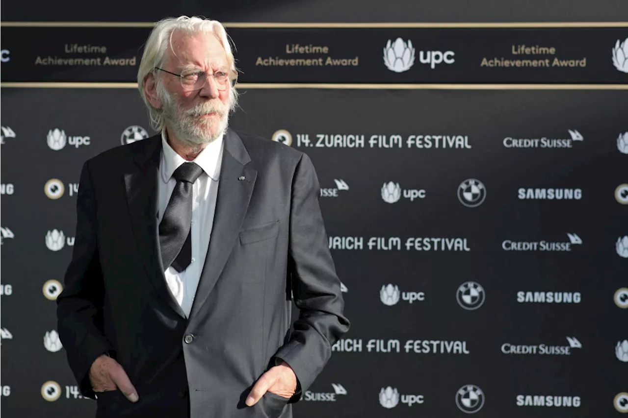 Donald Sutherland dies at 88; acclaimed actor’s career spanned ‘M.A.S.H.’ to ‘Hunger Games’