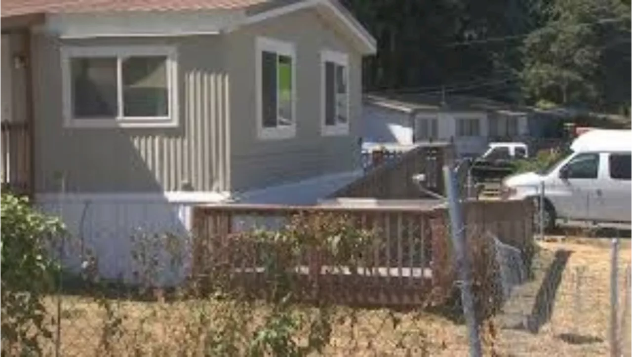 Delayed construction leaves Puyallup mobile home park site vacant