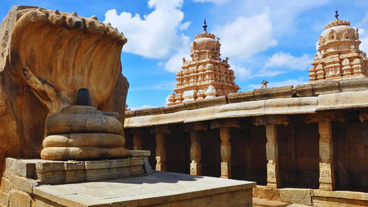 Hanging Pillar Temple: हवा में झूल रहे खंभे पर खड़ा है ये मंदिर, वैज्ञानिक भी नहीं सुलझा पाए ये गुत्थी