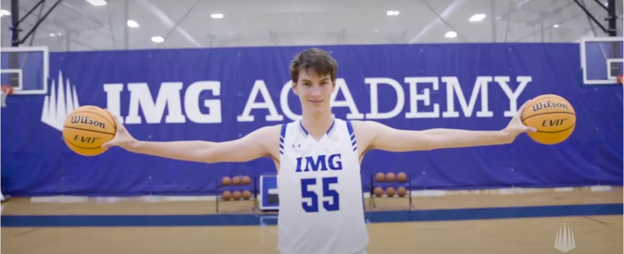 The 7'9 Teen Basketball Phenom Who's Still Growing