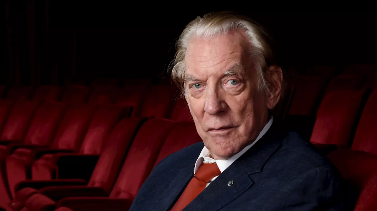 Donald Sutherland, a subtle and sardonic star, has died at 88