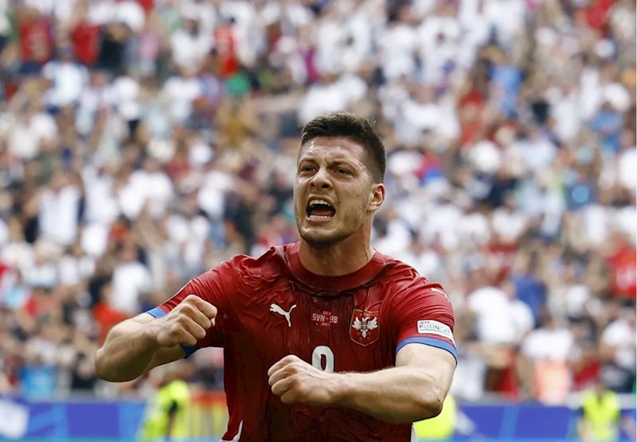 Soccer-Serbia's Jovic snatches late equaliser to salvage 1-1 draw with Slovenia