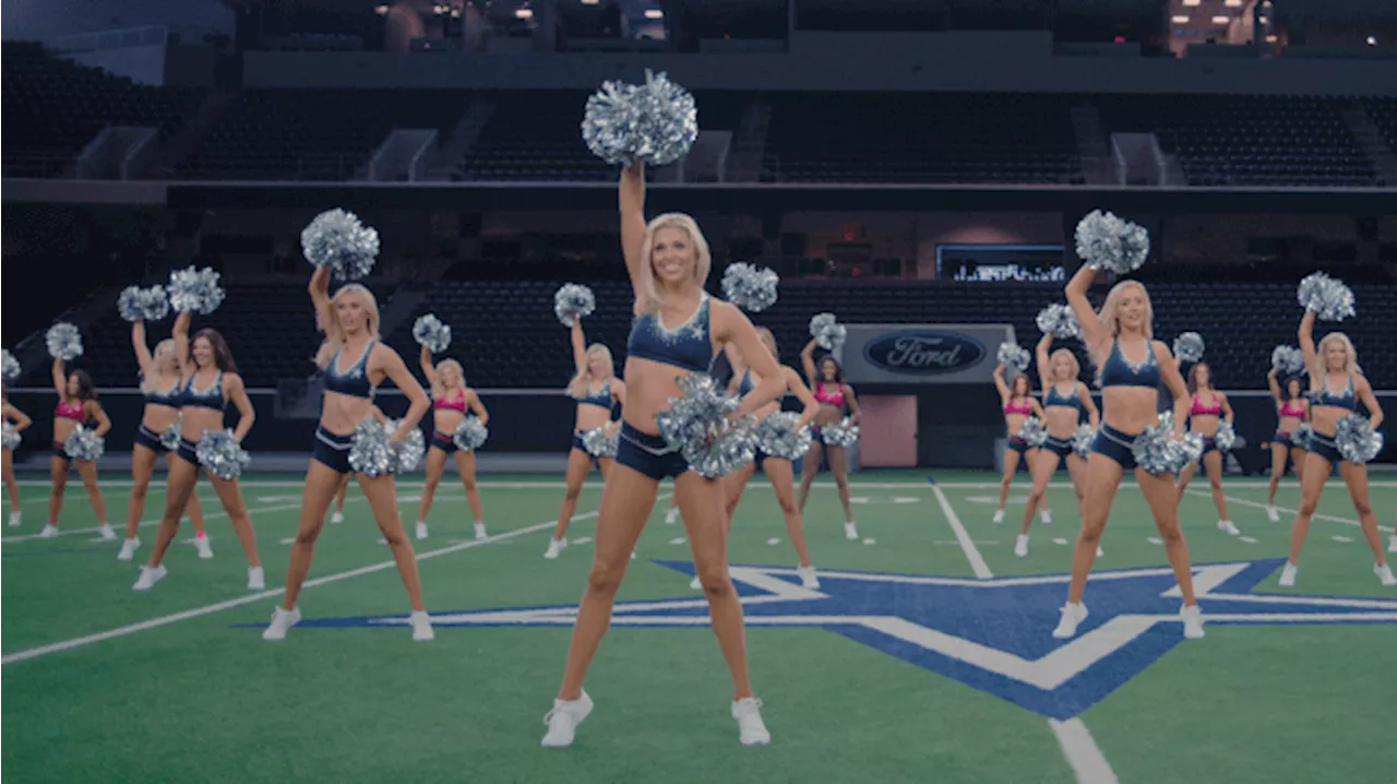 How Much Do Dallas Cowboys Cheerleaders Make?