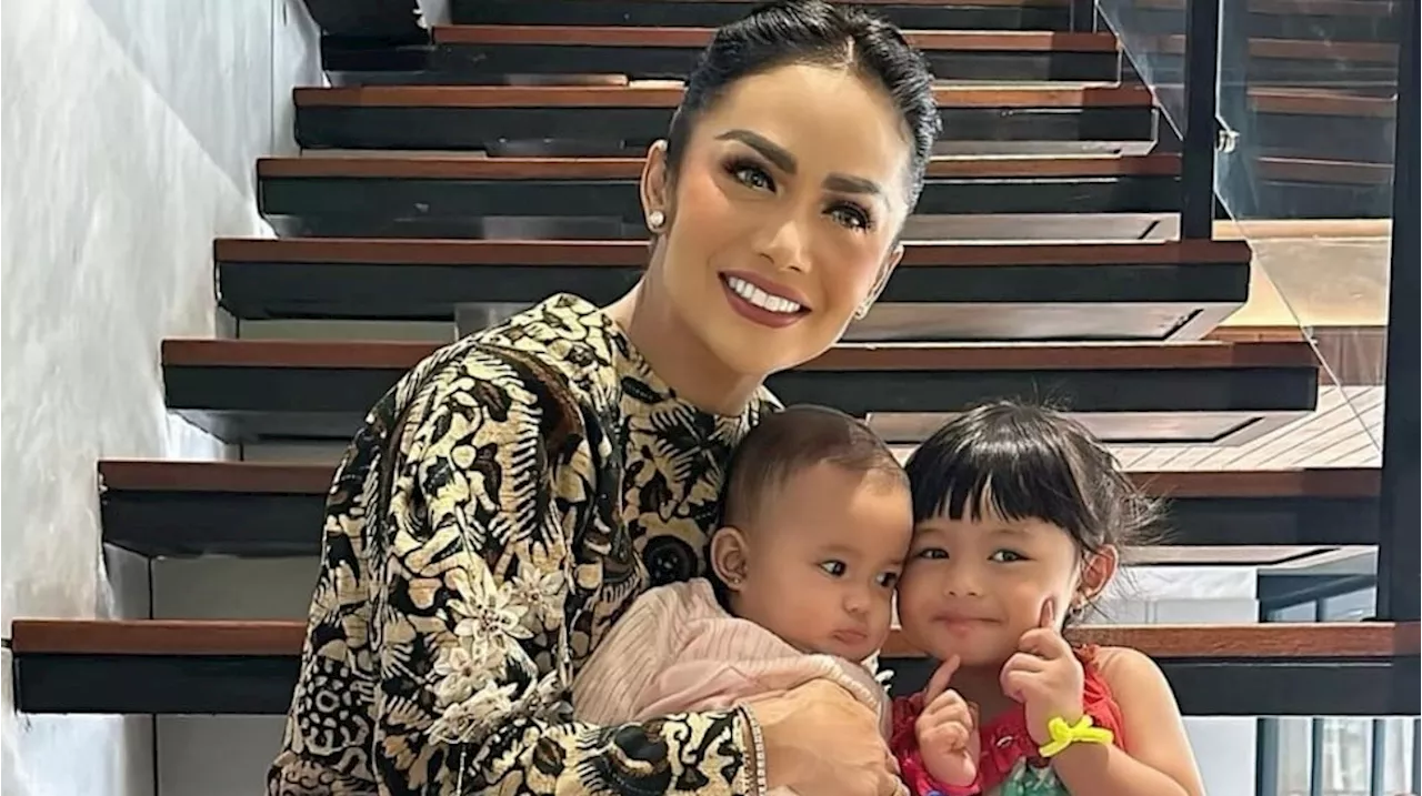 Kris Dayanti Masih Pantas Punya Baby, Cara Asuh Anak Atta Aurel Dipuji Selangit