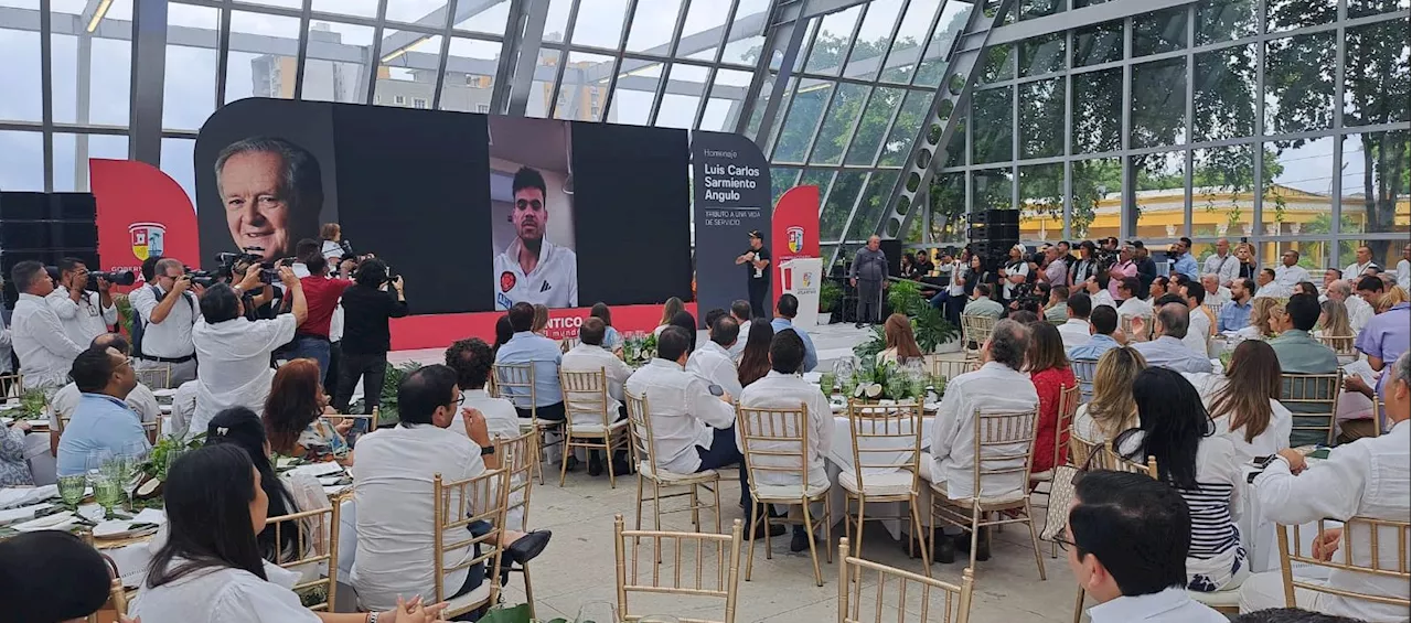 La nota deportiva en homenaje a Luis Carlos Sarmiento: saludo de Luis Díaz al empresario