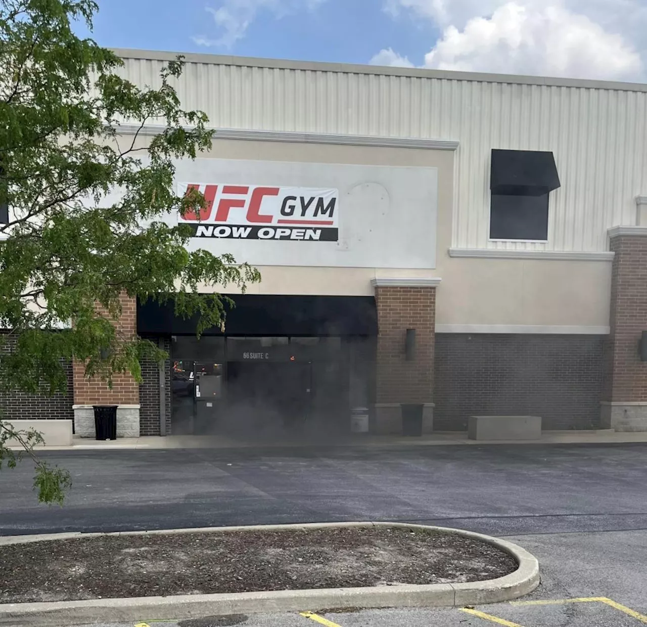 Orland Park fire leaves UFC Gym near Orland Square uninhabitable