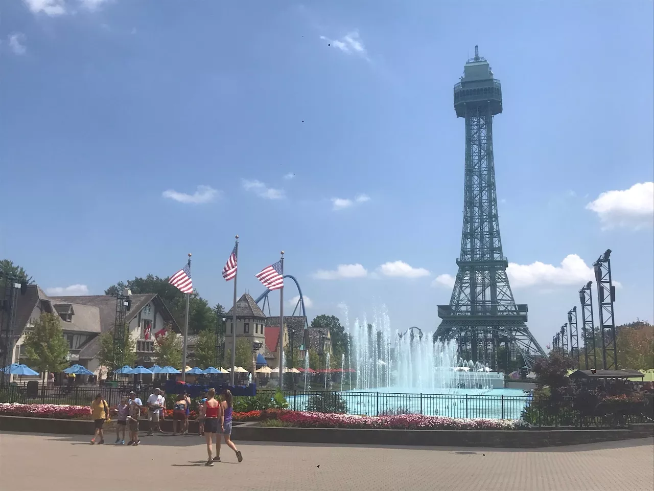 Roller coaster hits man at Ohio amusement park, critically injuring him