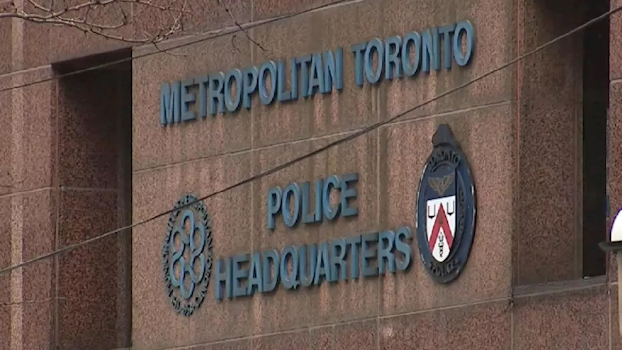 Arrest made after pedestrians allegedly assaulted in downtown Toronto: TPS