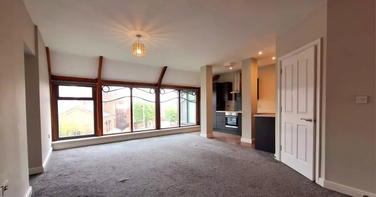 Apartment with 'cracking view of Liverpool skyline' for auction