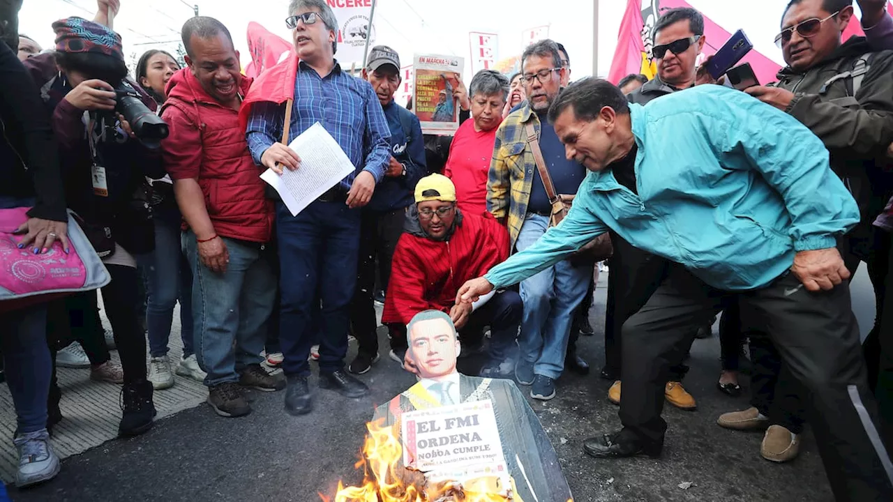 Daniel Noboa elimina el subsidio a la gasolina, una medida que puso contra las cuerdas a los últimos Gobiernos de Ecuador