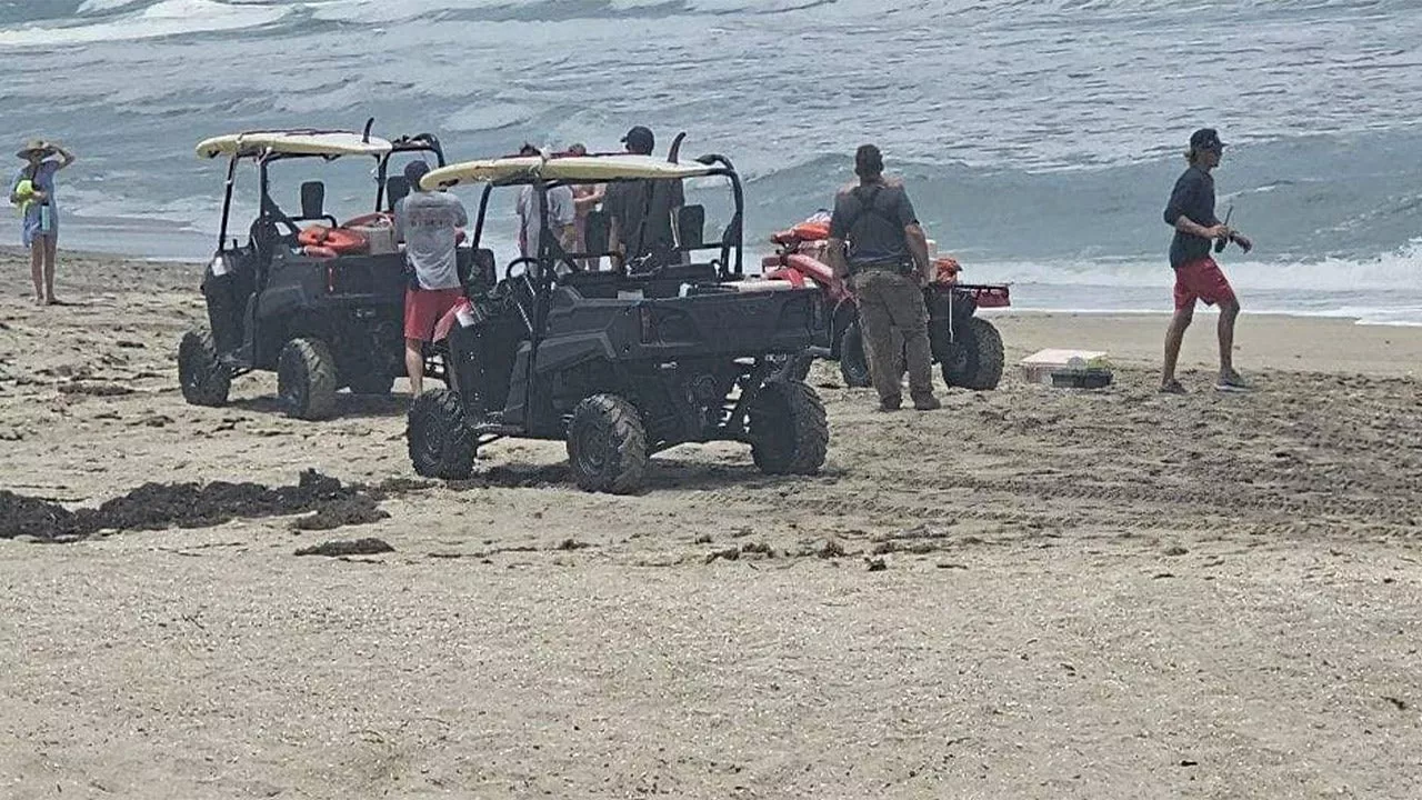 Couple caught in rip current drowns while on vacation in Florida with six children: Officials