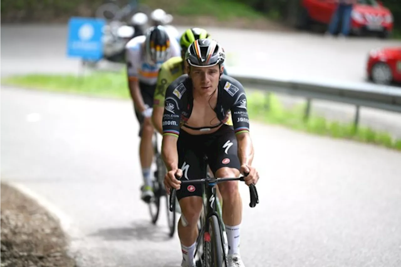 Remco Evenepoel past door verkoudheid voor BK, maar Tour de France komt niet in gevaar