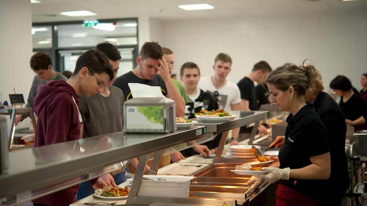 Zwei Drittel der Schüler essen kein Schweinefleisch