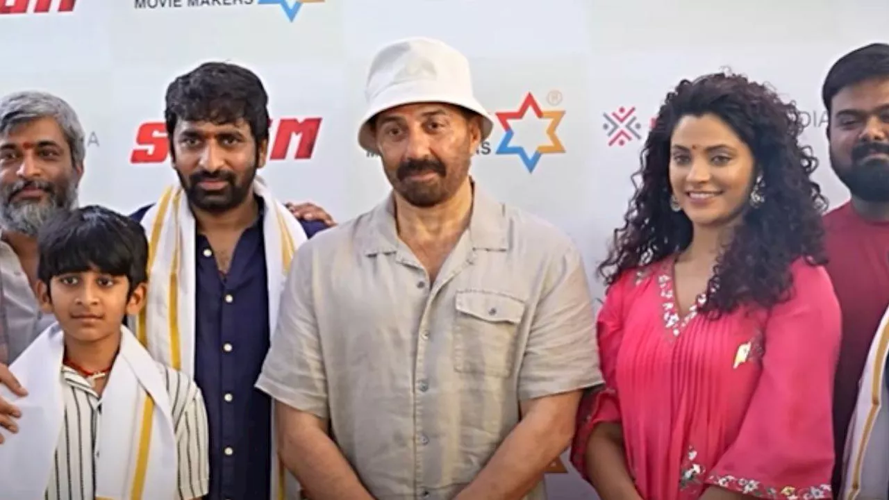 Sunny Deol New Movie: साउथ के डायरेक्टर के साथ सनी देओल की नई फिल्म का हुआ आगाज, मुहूर्त में ये एक्ट्रेस आईं नजर