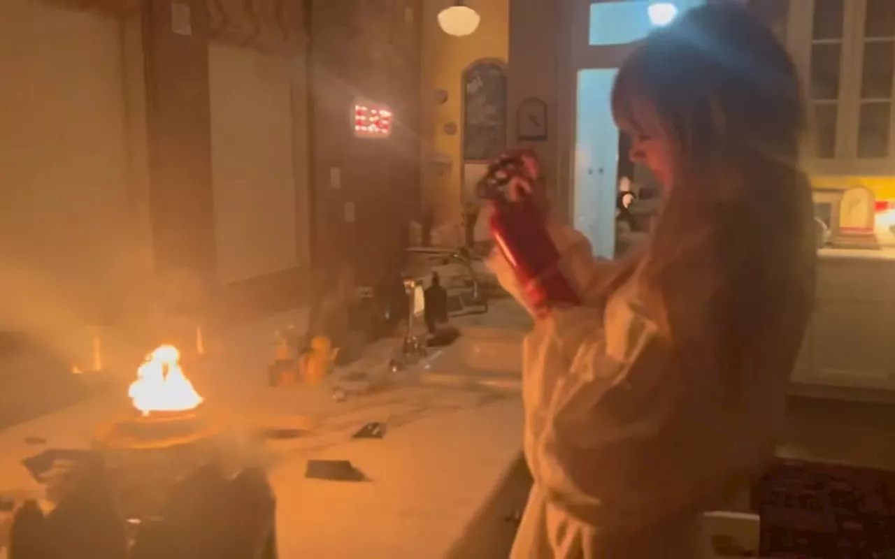 Vídeo! Taylor Swift apaga incêndio na cozinha de casa: 'Vamos morrer'