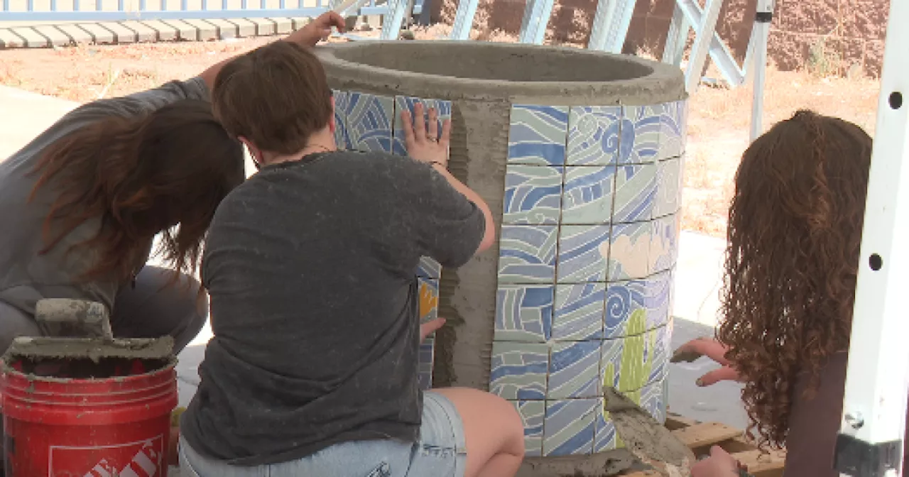 Unique experience: Sahuarita high school students create art for the community