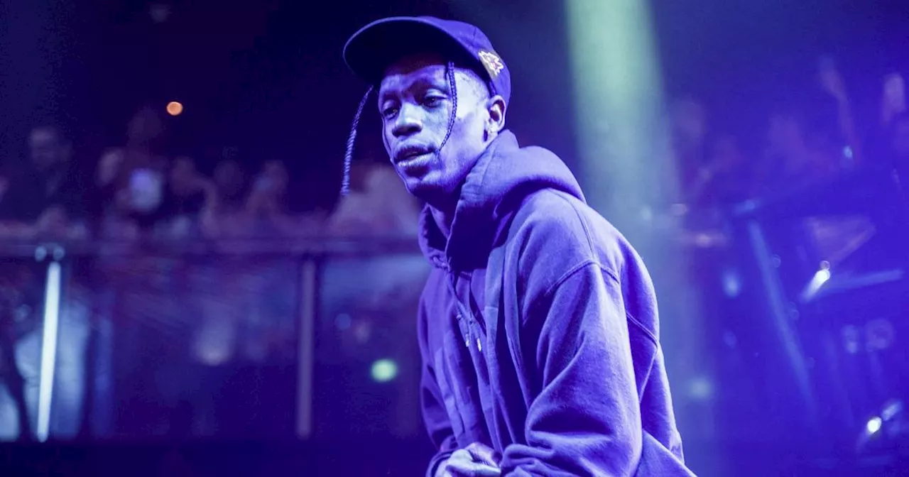 Le rappeur Travis Scott arrêté en état d’ébriété pour «troubles à l’ordre public»