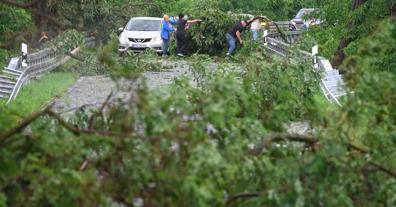 Wetter am Wochenende: DWD warnt vor Unwettern im Osten