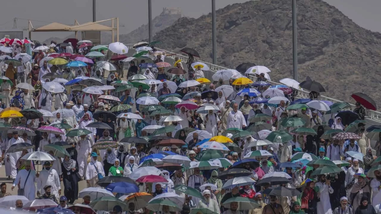 Australian man among hundreds who have died on this year's Hajj pilgrimage