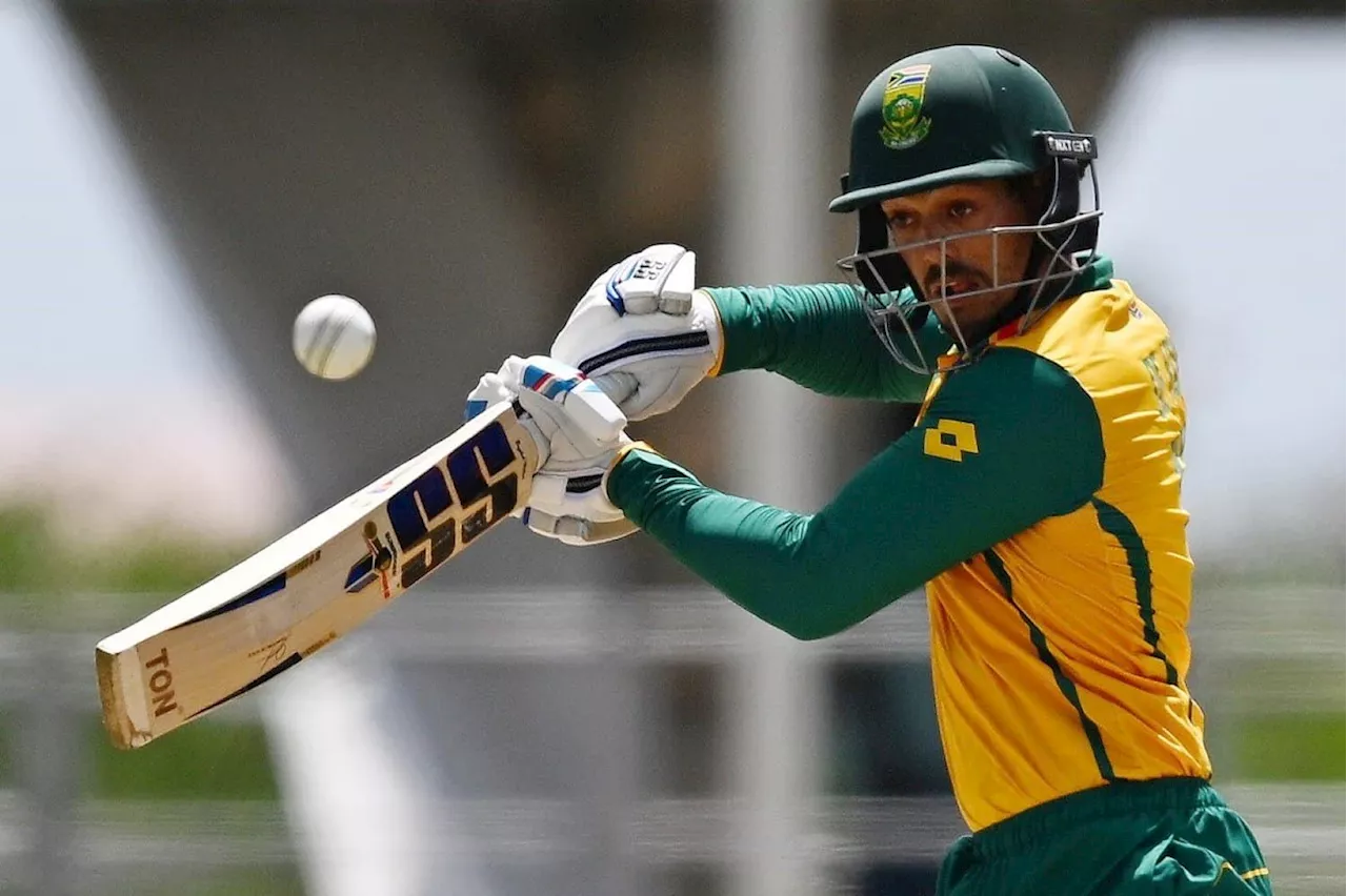 Proteas beat England to put one foot in T20 World Cup playoffs