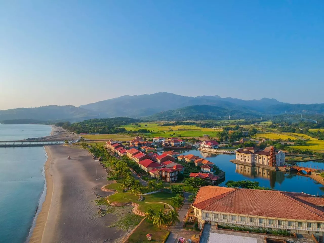 Take a relaxing beach getaway at Las Casas Filipinas de Acuzar