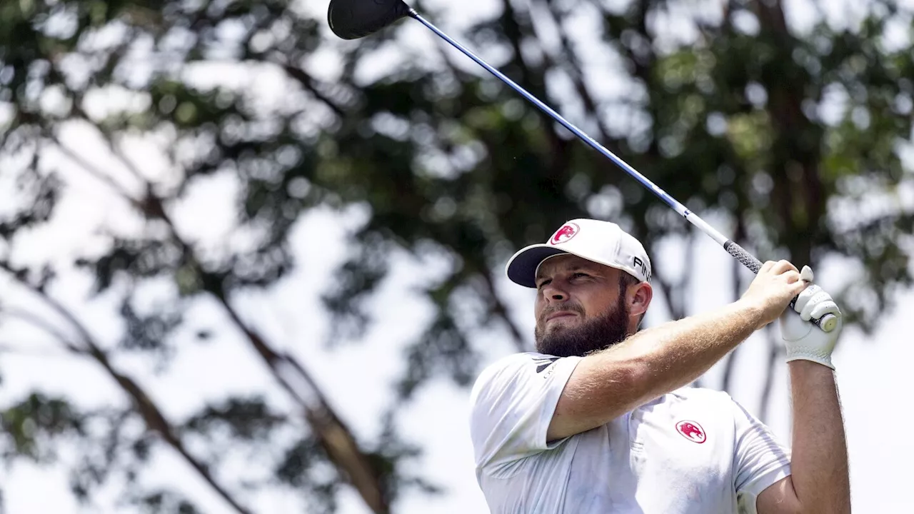 Tyrrell Hatton shoots 64 for LIV Golf lead going into final round ahead of DeChambeau, Rahm