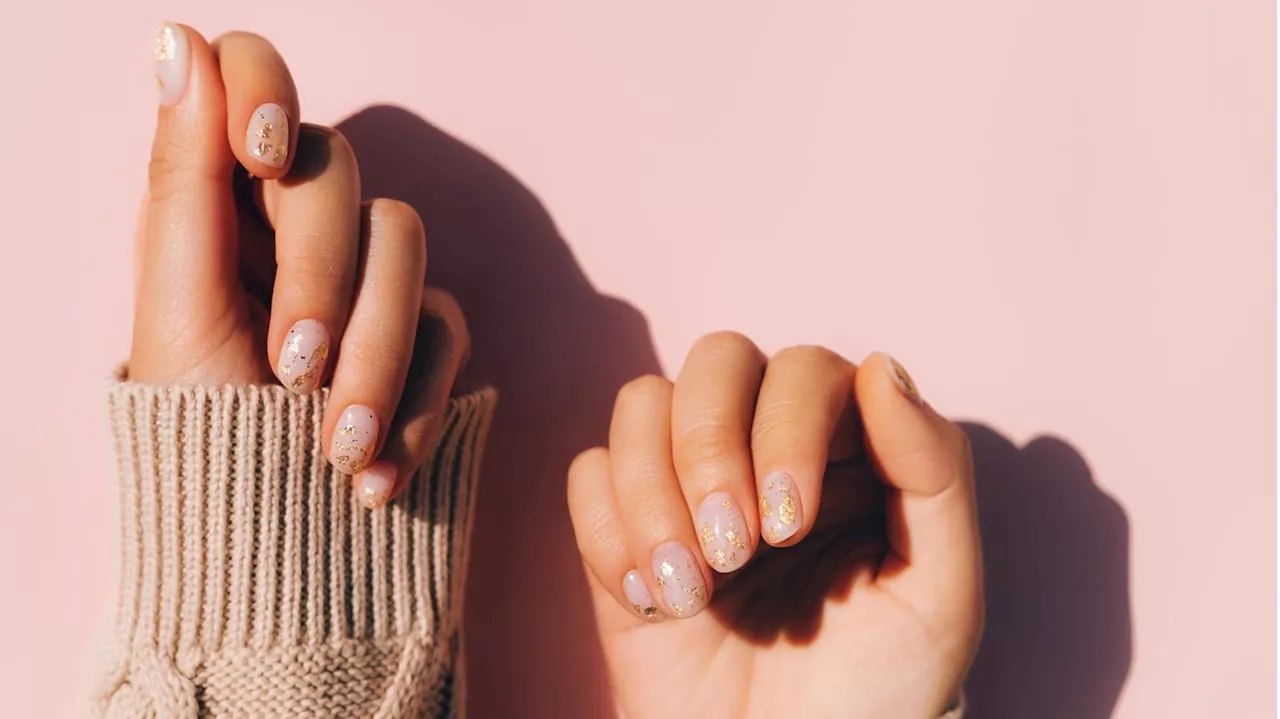 Golden Hour Nails: Die glamouröse Maniküre für Bräute