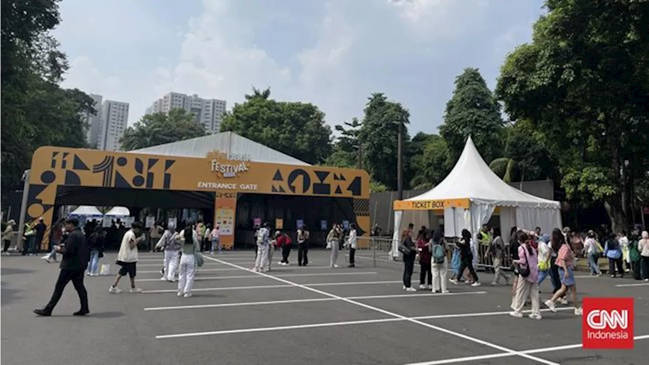 Riuh Penonton Mulai Padati Hari Kedua Allo Bank Festival 2024