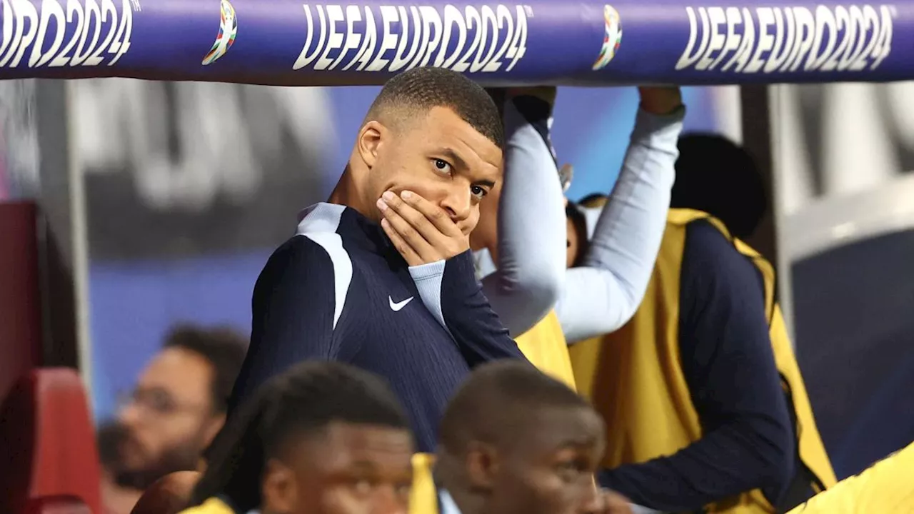 Mbappé chiede 100 milioni al Psg: «Stipendi non pagati da aprile»