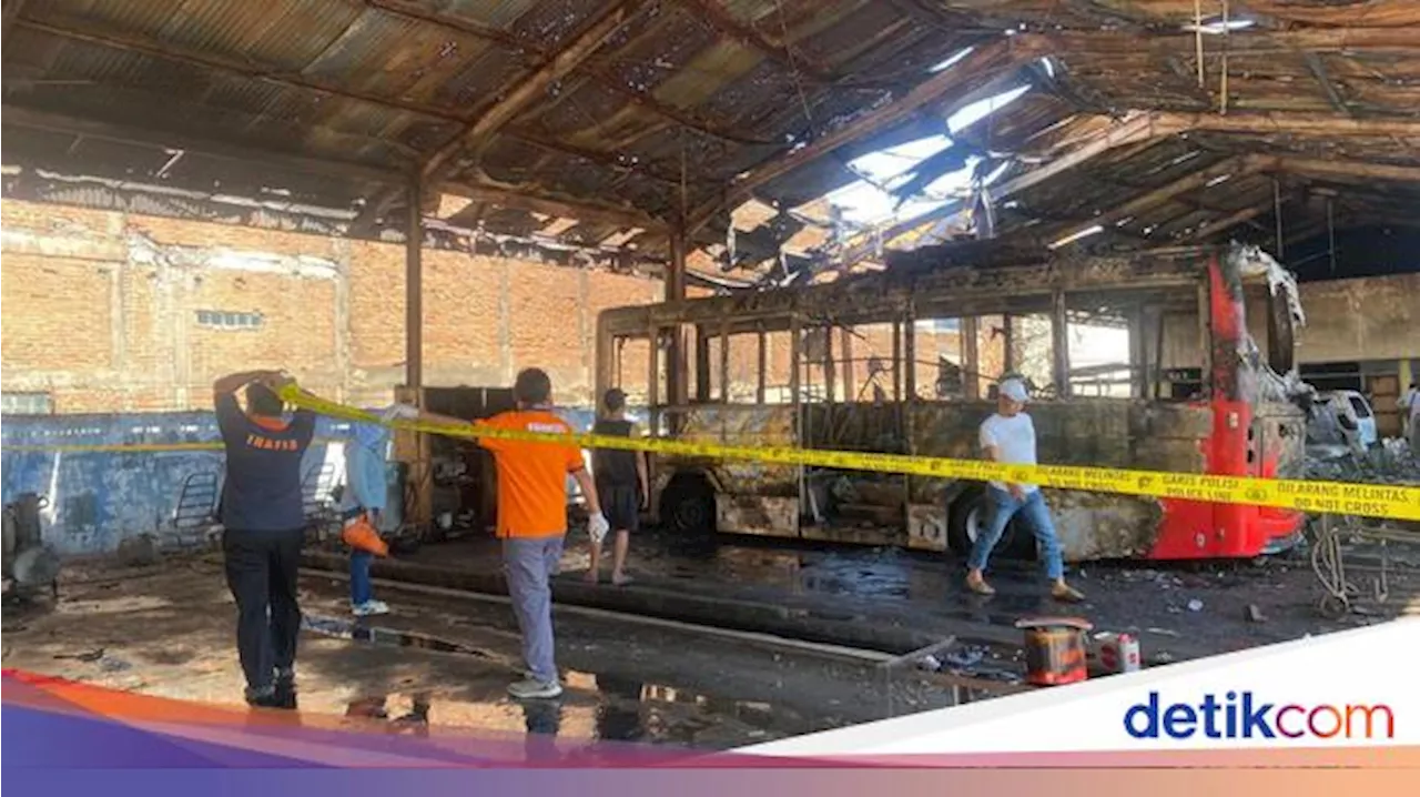 Bus Listrik Hibah G20 yang Terbakar Mangkrak 3 Bulan di Pool DAMRI Surabaya