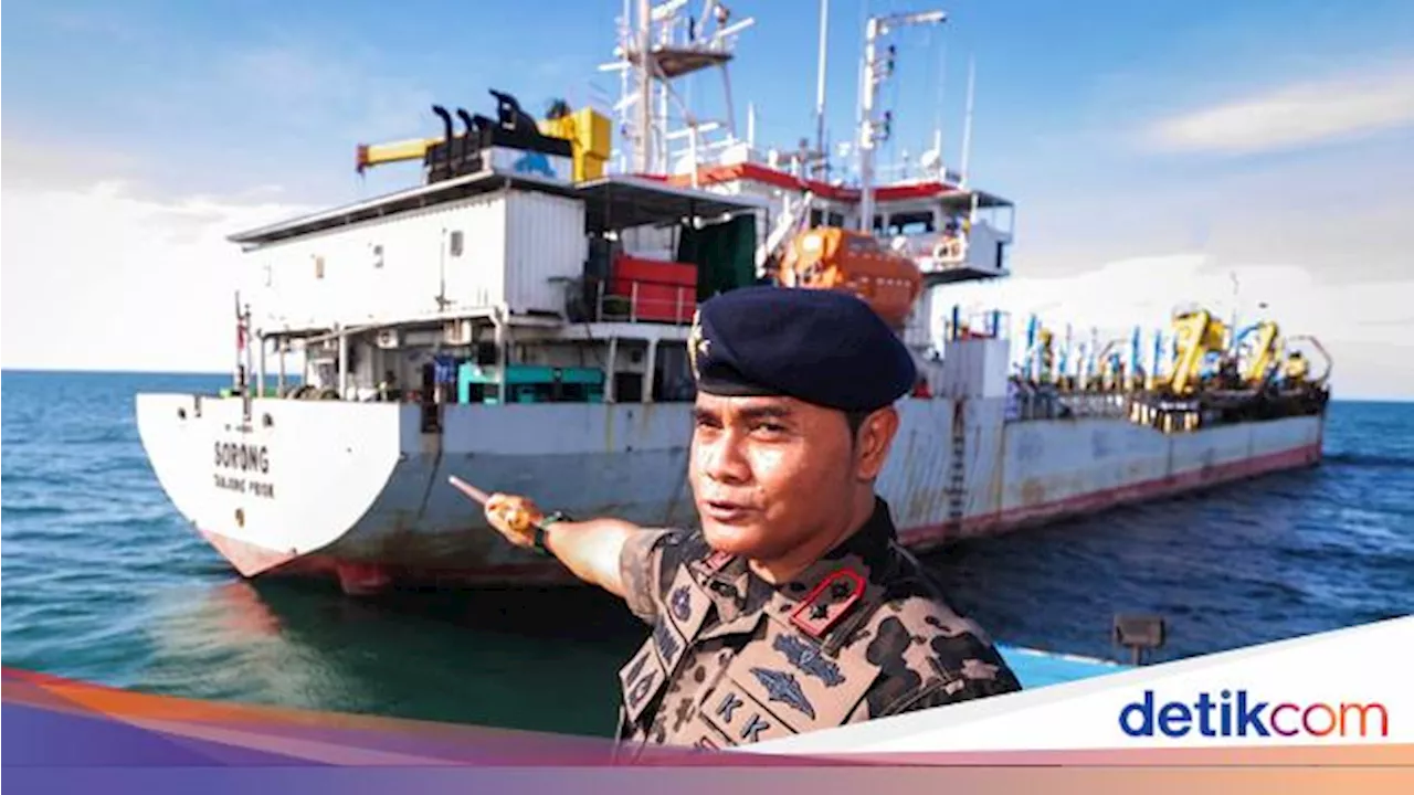 Kapal Asing Ketahuan Keruk Pasir Laut RI, KKP Langsung Kejar