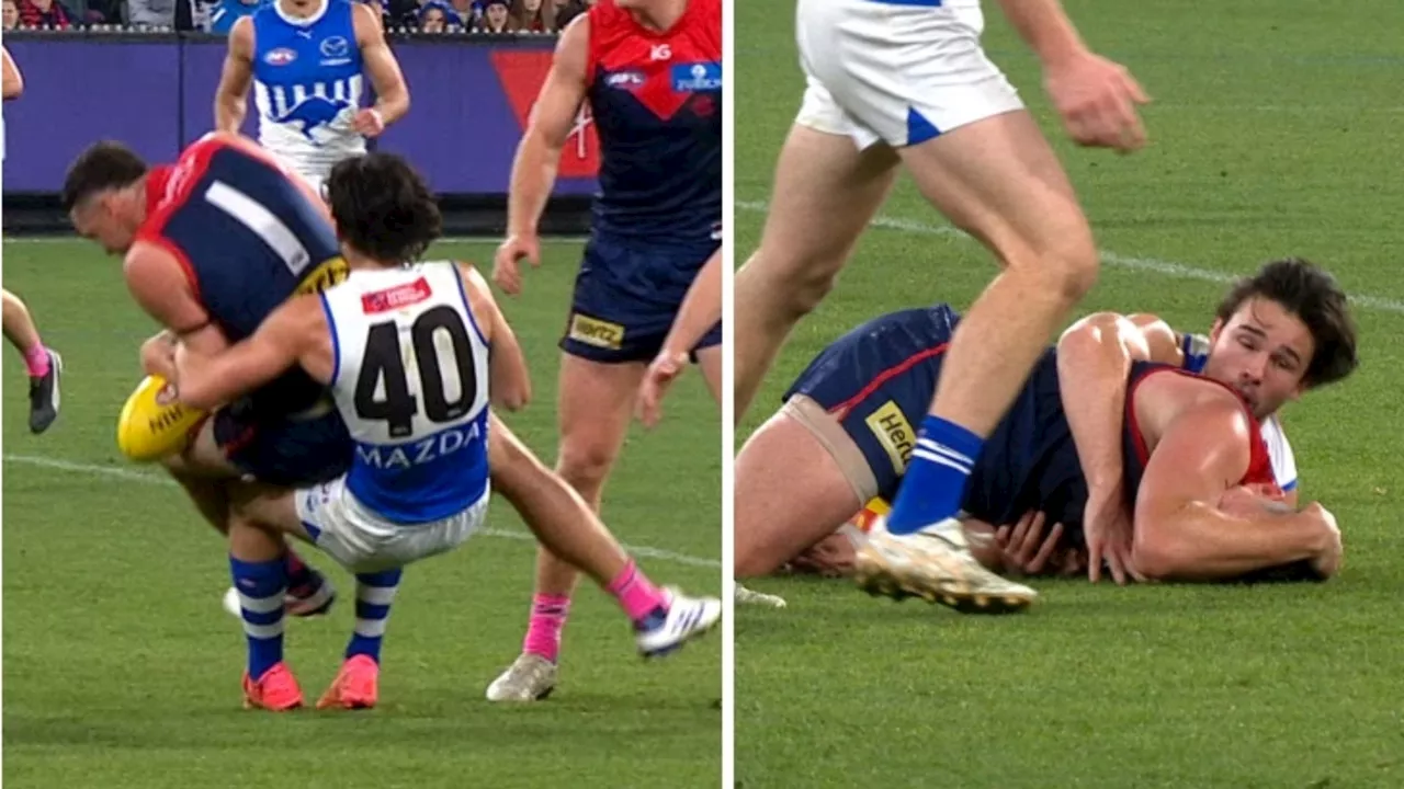 AFL world fumes after ‘awful look’ in controversial free kick