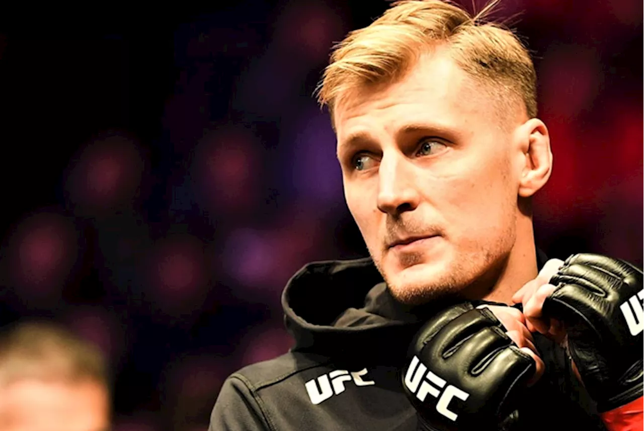 Павлович проиграл Волкову на турнире UFC в Саудовской Аравии