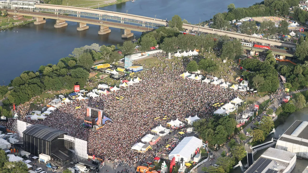 Heli-Fotos zeigen Mega-Ansturm auf das Donauinselfest