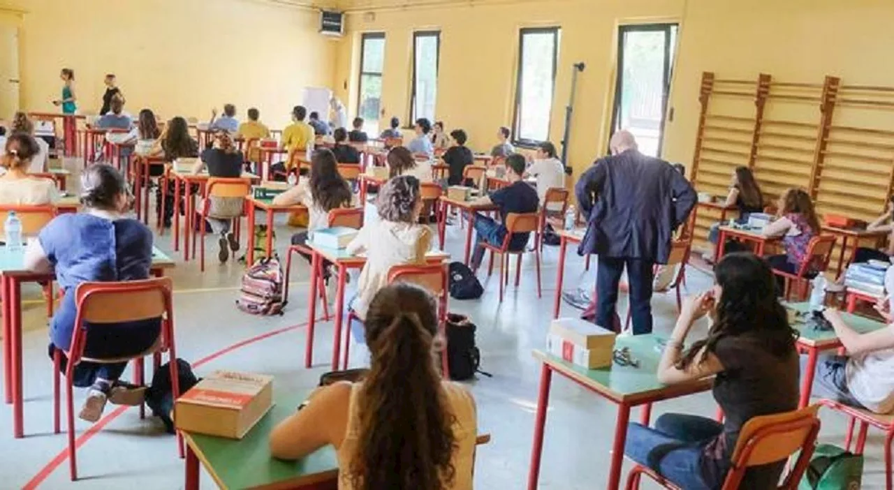 Maturità, studente accusa un malore durante la seconda giornata. Il presidente di commissione: «Prova non vali