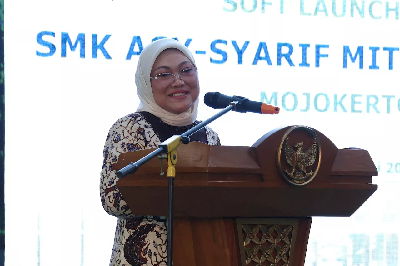 Menaker Ida Fauziyah Soft Launching SMK Asy-Syarif Mitra Industri, Begini Harapannya