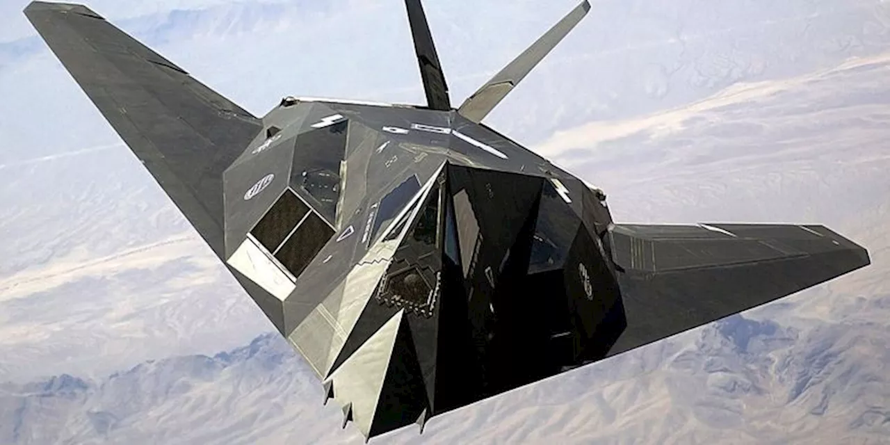 INFOGRAFIK: Sejarah Pengembangan F-117 Nighthawk, Pesawat Siluman Pertama