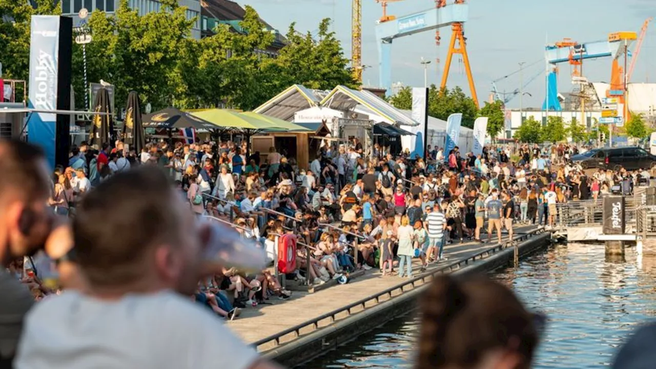 Start des Volksfestes: Kieler Woche ist eröffnet: 'Gorch Fock' wieder Flaggschiff