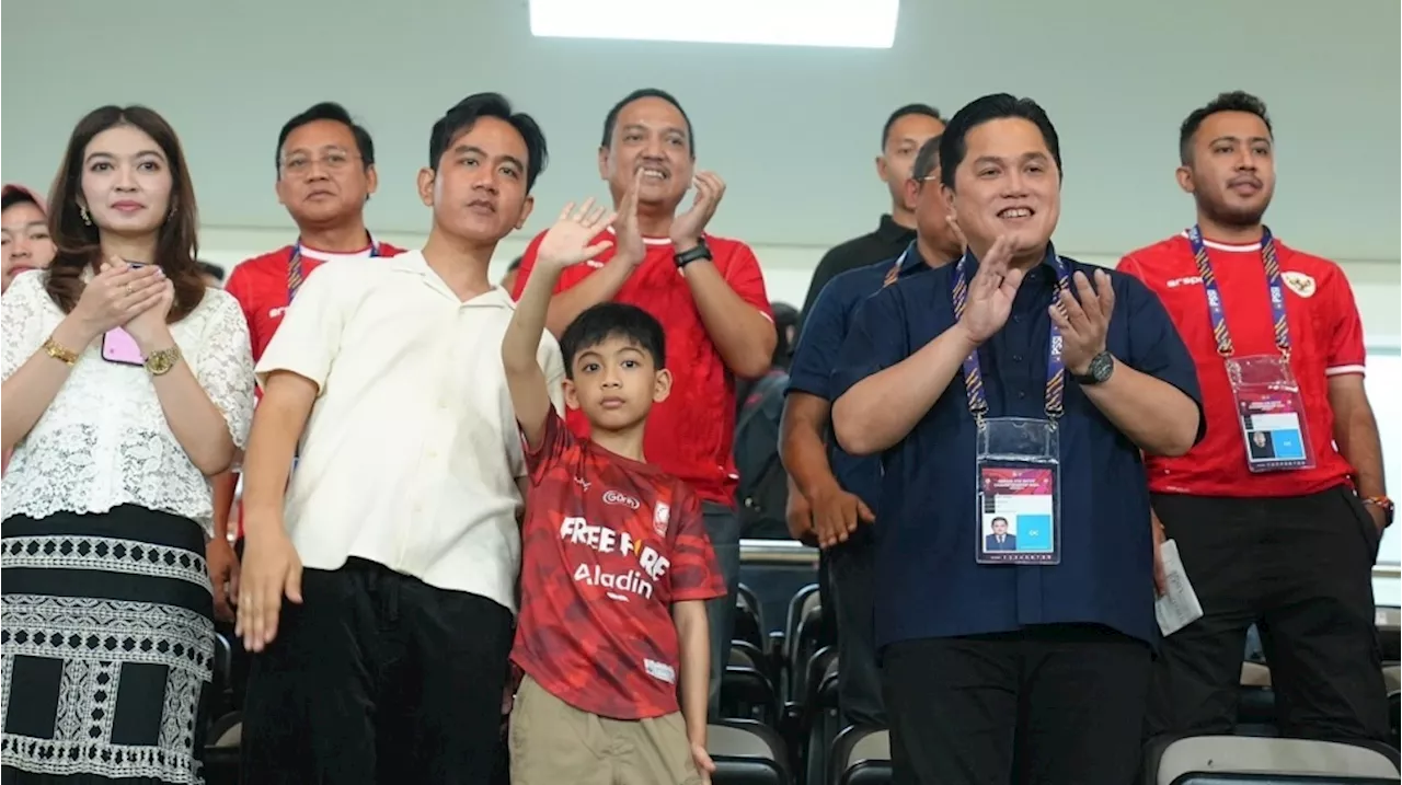 Ajak Selvi Ananda Nonton Timnas Indonesia U-16, Gaya Rambut Gibran Dikomentari: Mode Bang Tejo