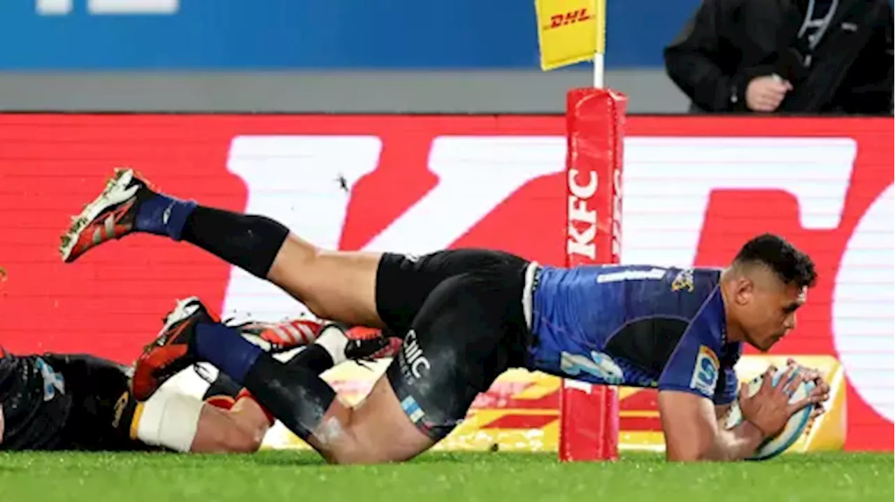 Blues crush Chiefs to win Super Rugby final