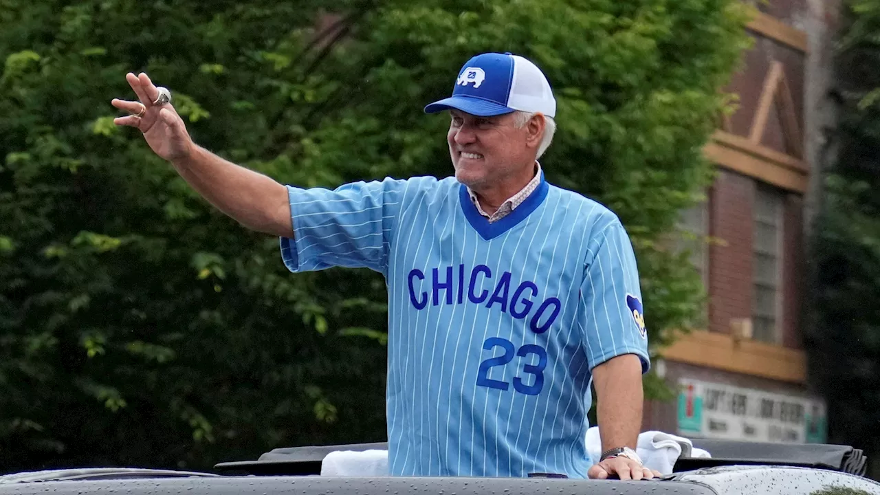 Chicago Cubs unveil Ryne Sandberg statue outside Wrigley Field