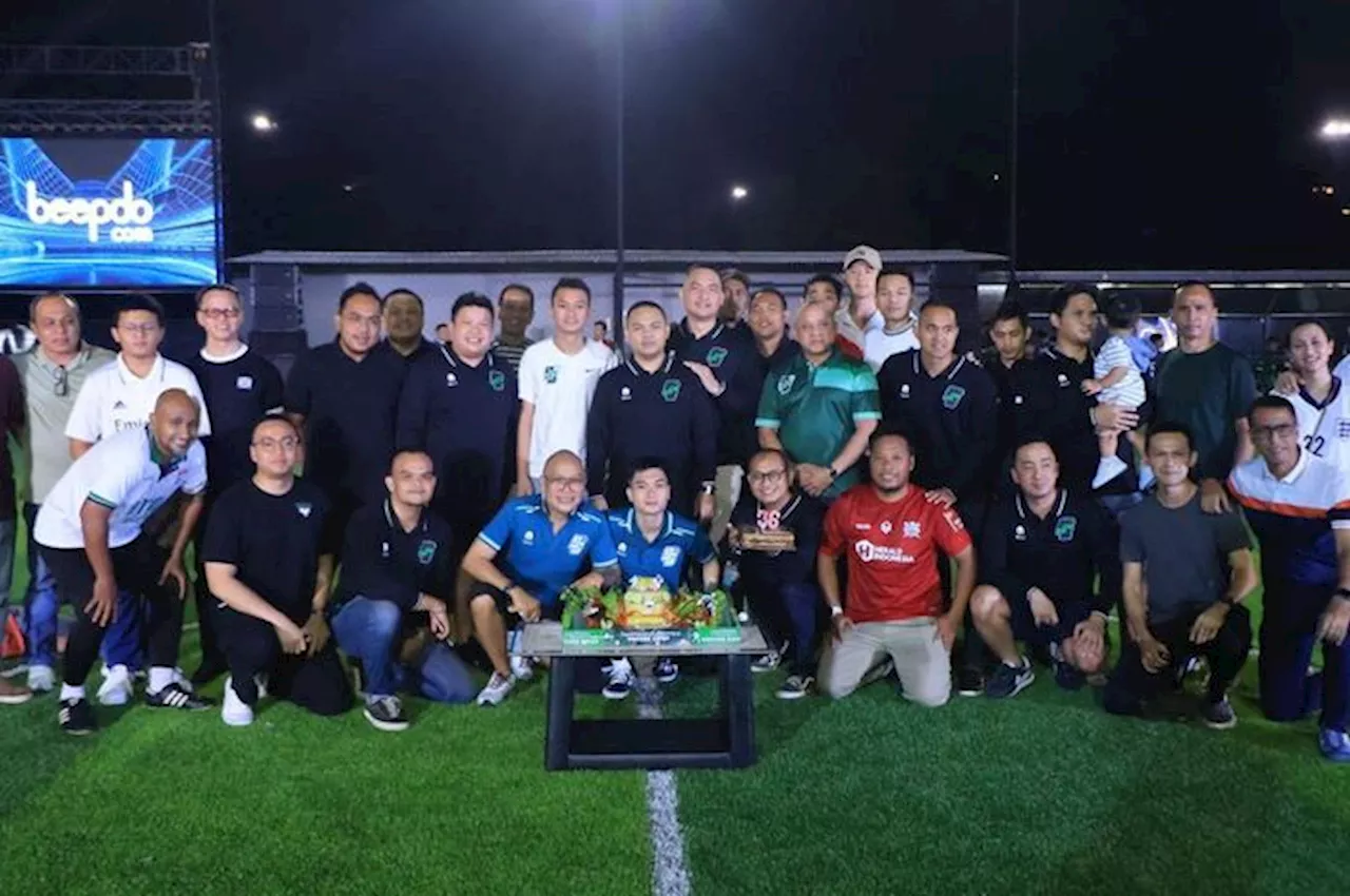 Tiga Mantan Pemain Timnas Indonesia Hadiri Launching Soccer Chief