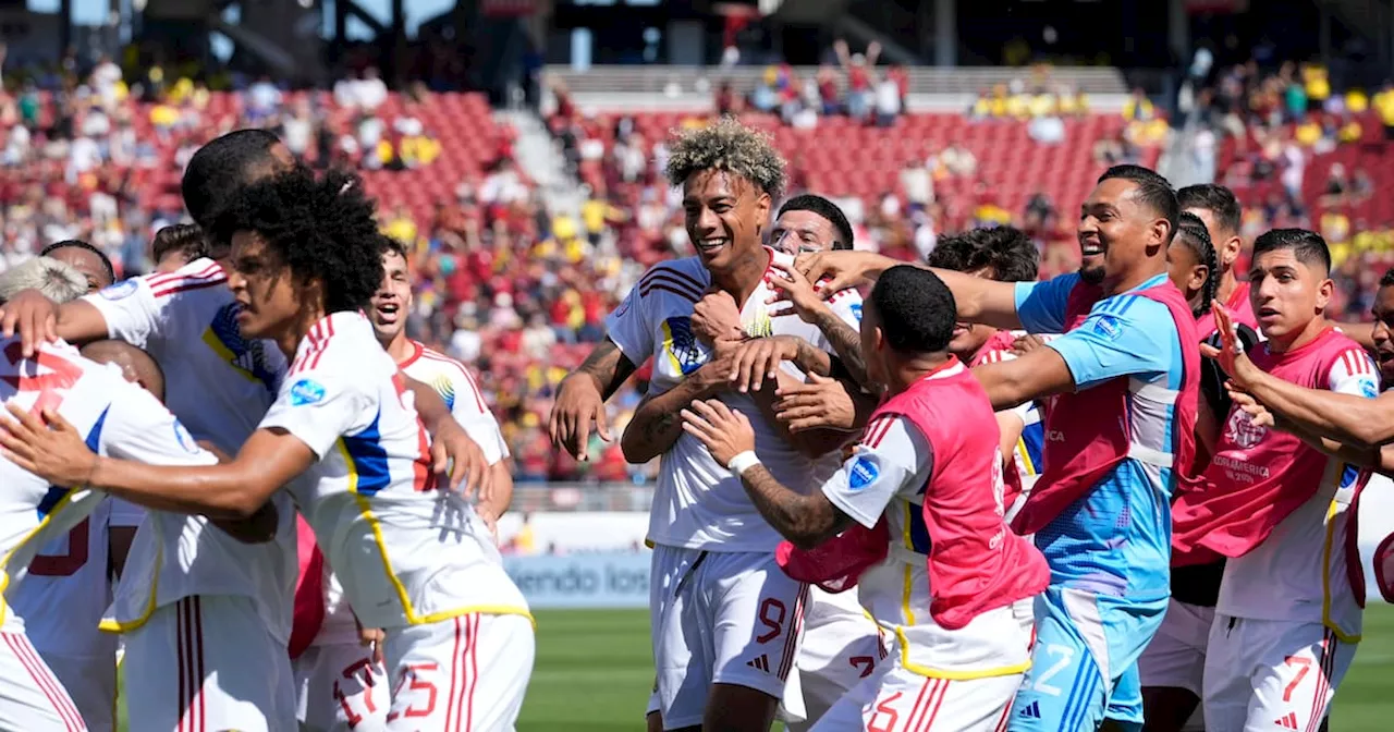 Venezuela remonta a Ecuador y comienza la Copa América con pie firme